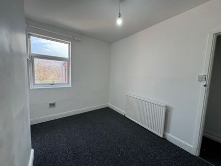 3 Bed Terraced House, Rolleston Street, LE5 - Photo 5
