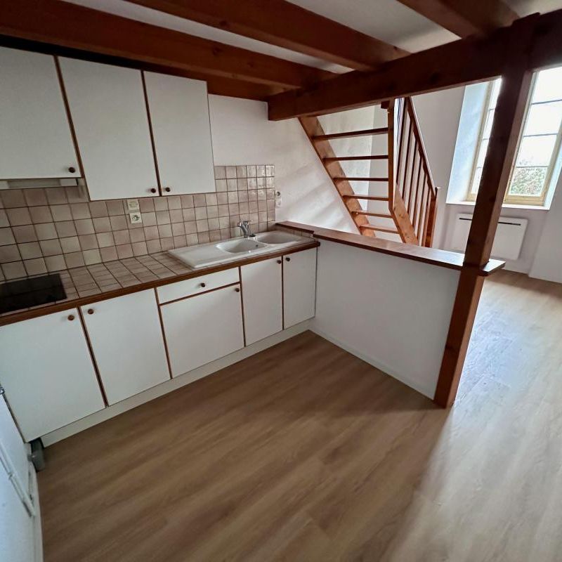 Location Appartement 2 pièces 46m² SAINTES 17100 - Photo 1
