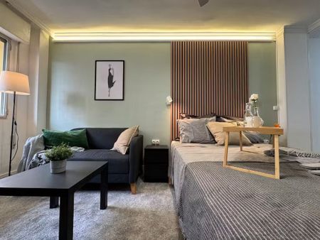 Plaza Villafranca de los Barros, Madrid, Community of Madrid 28034 - Photo 3