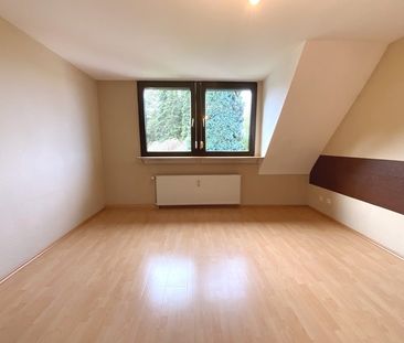 Ruhiges 3-Familienhaus sucht nette Mieter! 3,5-Zimmer Wohnung mit B... - Foto 1