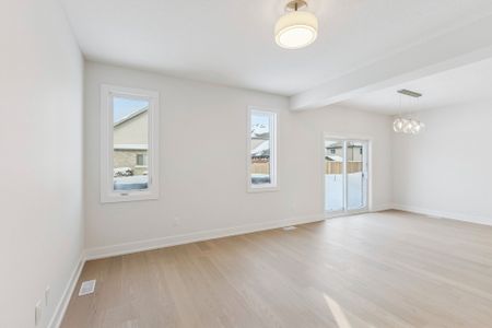 For Lease - 123 Maple Street, Mapleton, Ontario - Photo 4