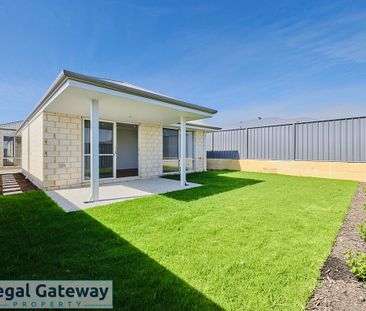 14 Corymbia Way, HAMMOND PARK WA 6164 - Photo 3