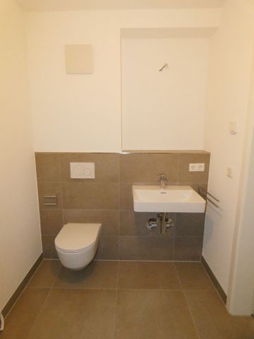 Neubau/Erstbezug: Modern geschnittene 2-Zimmer-Wohnung in zentraler Lage! - Photo 5