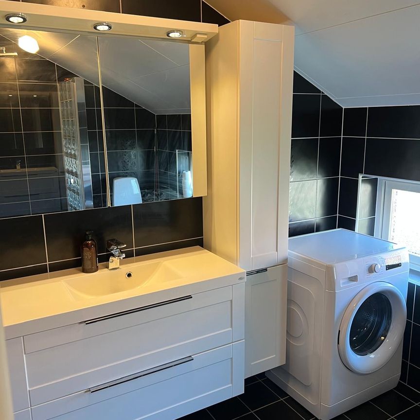 Västra Stationsvägen, Askim - Photo 1