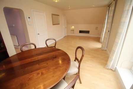 2 bedroom apartment to rent - Photo 3