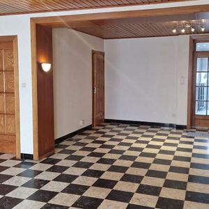 Eengezinswoning te huur in Basècles voor € 750 met 2 slaapkamers - Photo 2