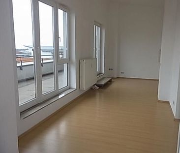 Dachgeschoss-Wohnung mit Terrasse in attraktiver Wohnlage - Photo 6