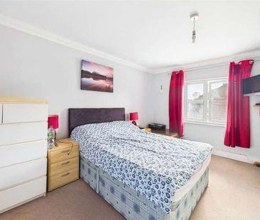 Wiltshire Road, Wokingham, Berkshire, RG40 - Photo 5