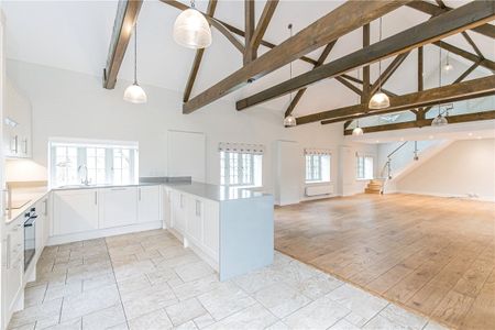 **Village location close to Oxford**Electricity included in rent** Stylish 3 bedroom/2 bathroom barn conversion finished to a high specification in desirable Wytham Village. - Photo 3