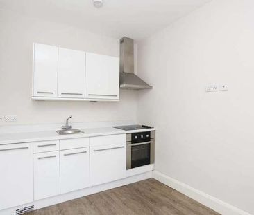 Greyhound Hill, Hendon, NW4 - Photo 3