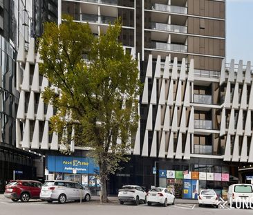 Perfectly Positioned Apartment with Stunning Views - Photo 5