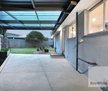 Beautifully Renovated & in a Lovely Position! - Photo 1