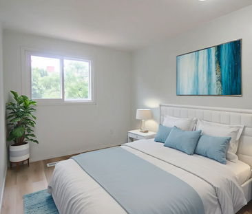 3-Bedroom Townhome with Backyard & Parking in Welland! - Photo 1