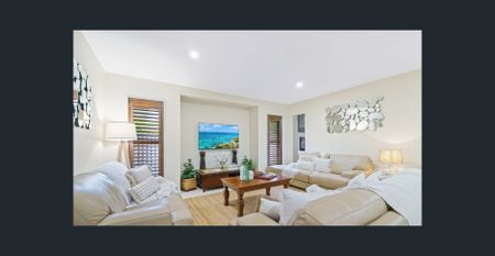 Luxury Family Living in Stone Creek Estate - Photo 2