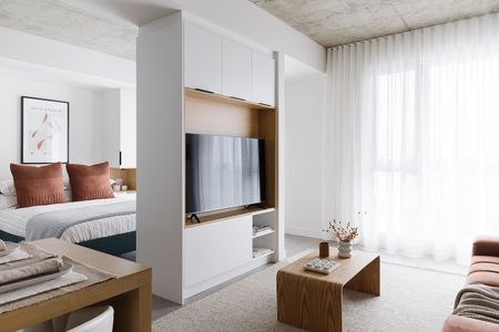 777 BOUL LE CORBUSIER, Laval, QC - Photo 2