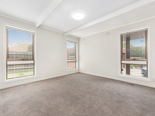 5/14 Linden Avenue, Ivanhoe - Photo 1