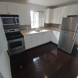 Pointe St-Charles- Nice 5 1/2 Available - Photo 2