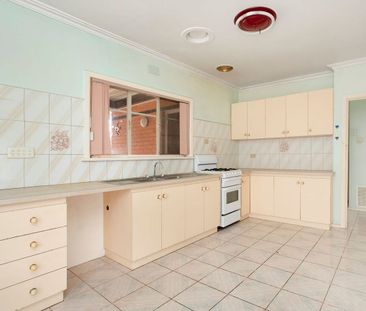 Convenient located! - Photo 6