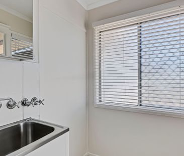 Studio-Style Retreat in the Heart of Nambour - Photo 5