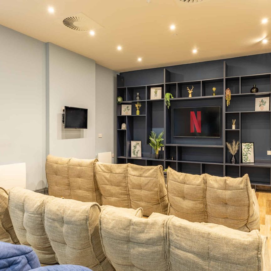 Silver Studio - Photo 1