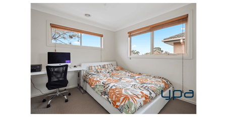 Fashionable, Sun-Filled Modern Townhouse in Prime Hoppers Crossing!! - Photo 3