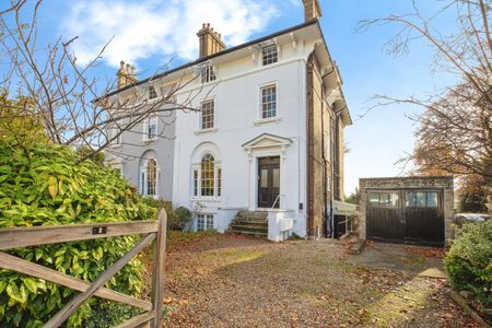 1 Bed Flat, Church Terrace, SE13 - Photo 5