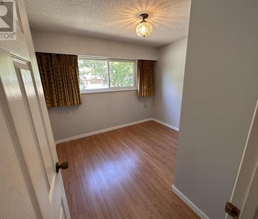 202x E 8TH AVENUE, Vancouver, British Columbia - Photo 3