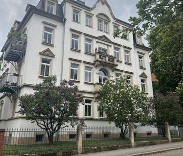 Perfekte Wohlfühlwohnung mit Altbaucharme! Parkett und Wannenbad! - Foto 5