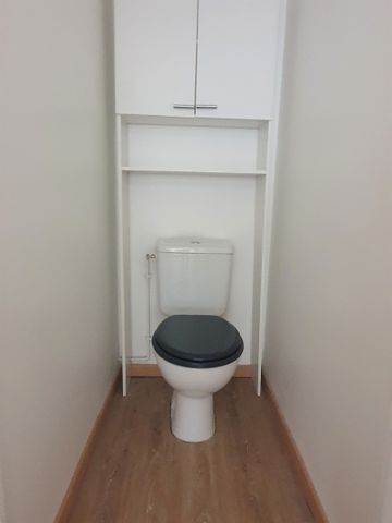 Location Appartement 2 pièces 32m² ROUSIES 59131 - Photo 4