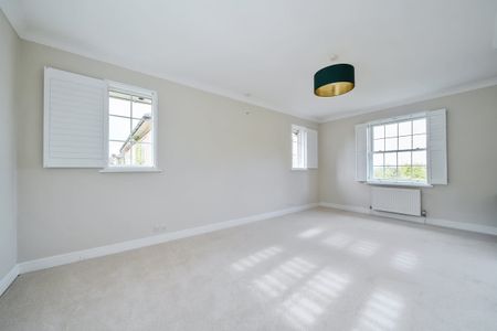 3 bedroom detached house to rent - Photo 4