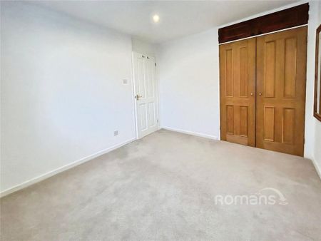 3 bedroom detached house to rent - Photo 4