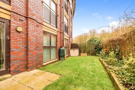 2 bedroom apartment to rent Huntley Crescent, MK9 - Photo 4