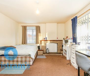 4 bed Detached House for Rent - Photo 5