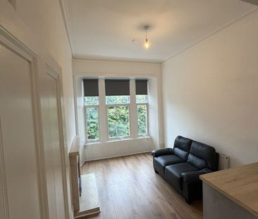 1 Bed Flat, Thornwood Avenue, G11 - Photo 3
