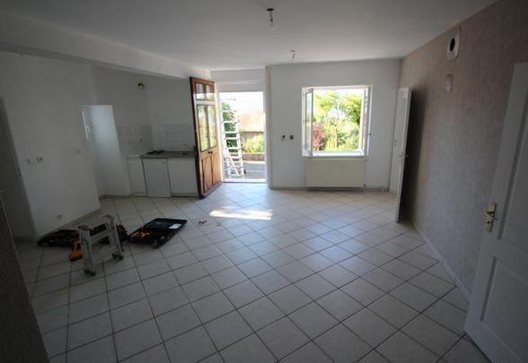 Maison T6 à HERBEYS - Photo 1