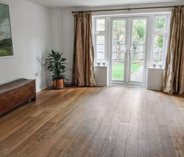 3 bedroom end of terrace house to rent - Photo 2