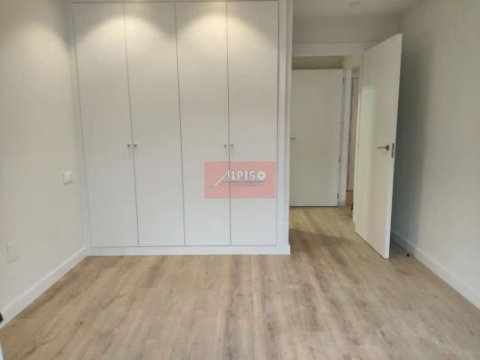 Apartamento de alquiler en Bedoya, Centro - Photo 1