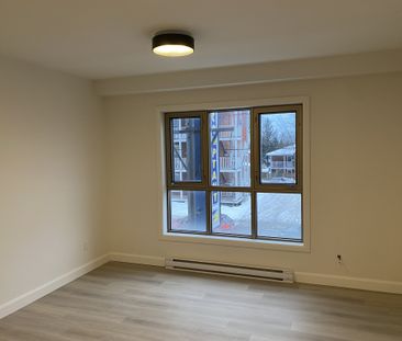 BEAU 3½ | INTERNET-CHAUFFAGE-EAU CHAUDE - Photo 2