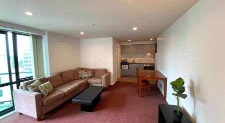 TIDY FURNISHED TWO BEDROOM ON LEVEL 22 + INCL ... - Photo 2