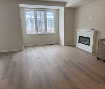 For Lease - 40 Kingbird Common, Cambridge, Ontario - Photo 1