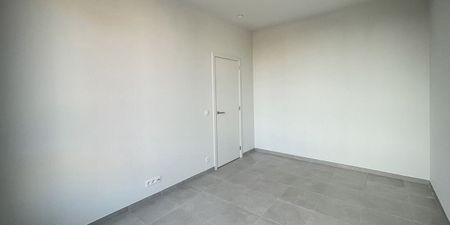 Appartement te huur in Berchem voor € 1.200 met 2 slaapkamers - Foto 3