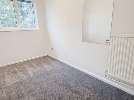 2 bedroom end of terrace house to rent - Photo 4