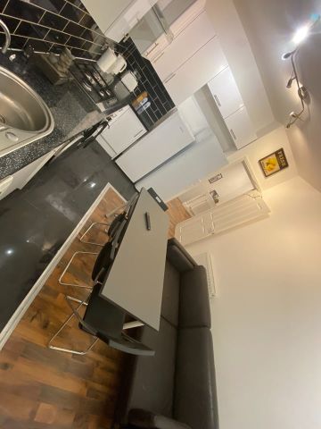 Room in a Shared Flat, Denmark Hill, SE5 - Photo 5