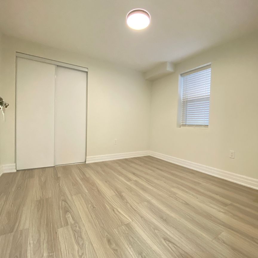 For Lease - 30 MEADOW VISTA Crescent Unit# Basement-Legal walk out, East Gwillimbury, Ontario - Photo 1