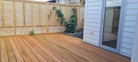 Beautifully Designed Home in a Quiet, Convenient L - Photo 2