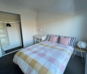 3-bedroom shared house, Vautier St - Photo 2