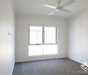 4 br Townhouses next door to Sunnybank Hills State School - Photo 4