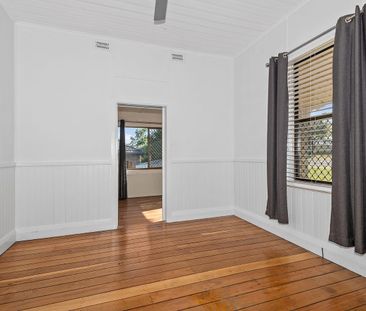 3 Bedroom House plus a study/sunroom - Photo 3