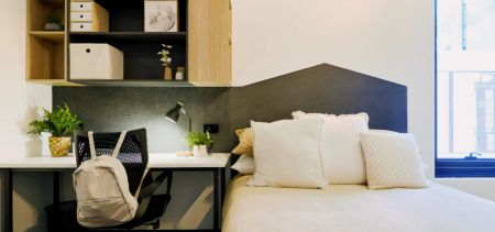 Accessible Bedroom - Photo 3