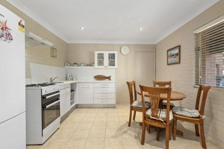 4 Bedroom Home - Photo 5